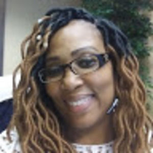 Meet your Posher, Alicia